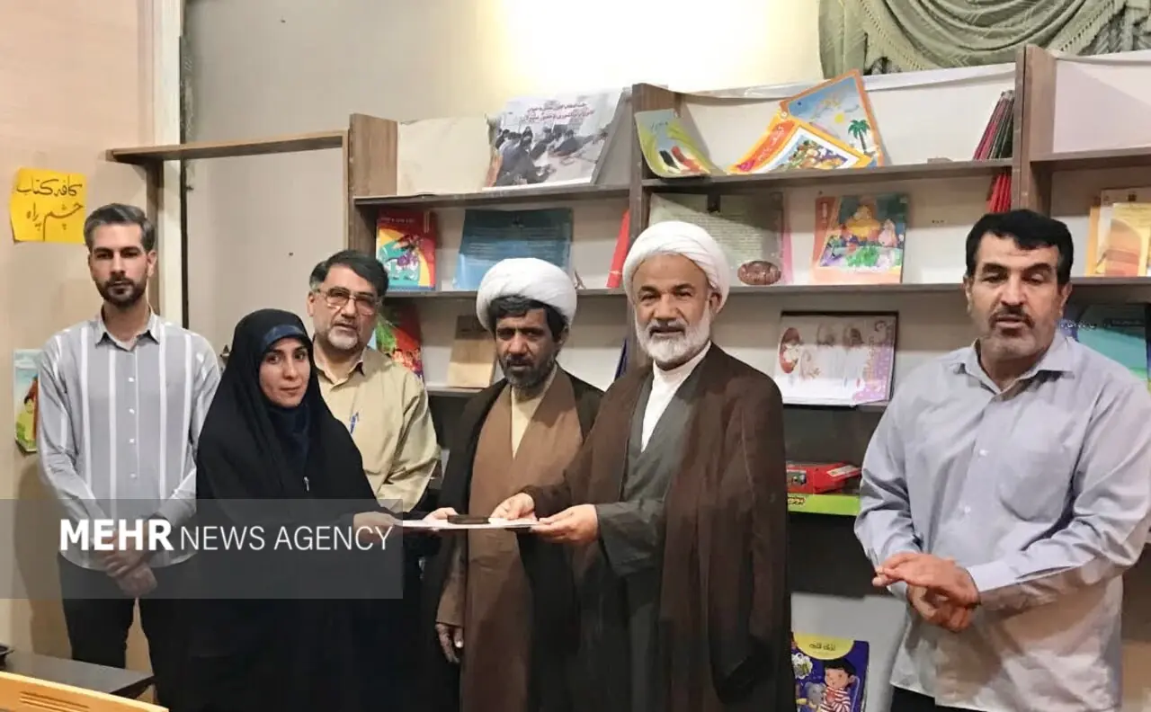 امام جمعه دشتستان: تربیت نیروهای مؤمن و توانمند در اولویت مساجد باشد