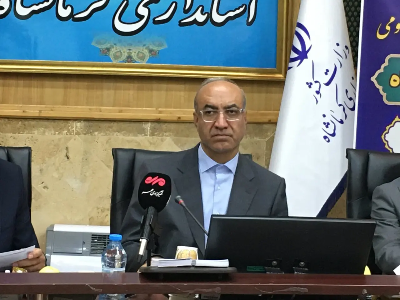 پیگیری استاندار کرمانشاه برای شتاببخشی به پروژههای پتروشیمی و تجارت