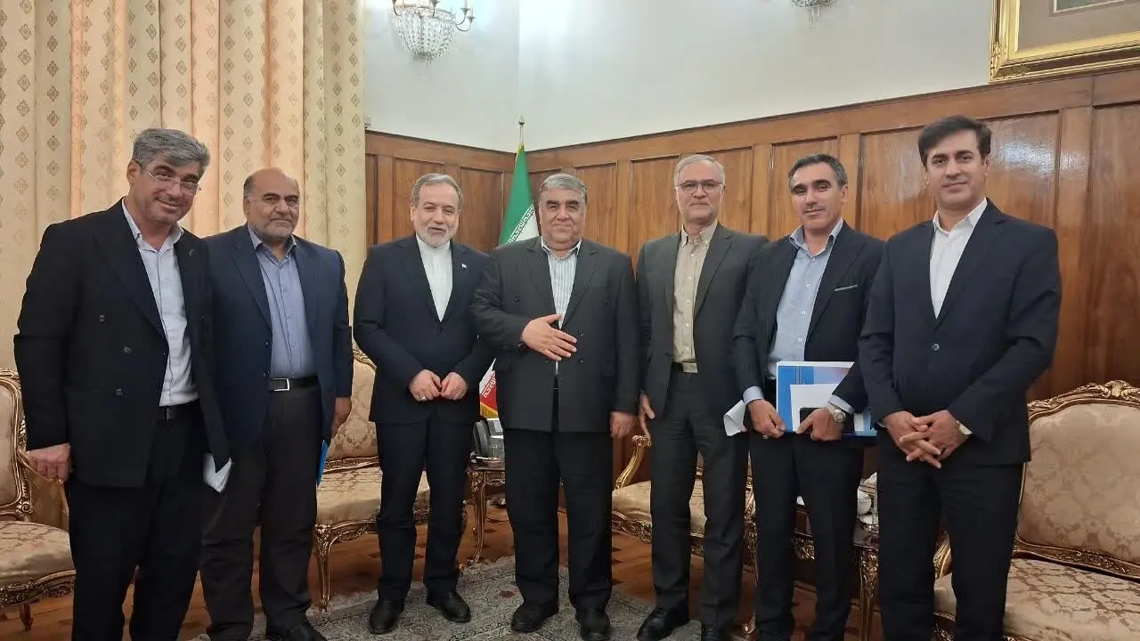 رفع موانع تجاری مرز خسروی برای رونق اقتصادی پیگیری شود