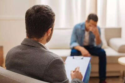 چرا مردان از اتاق مشاوره فرار میکنند؟