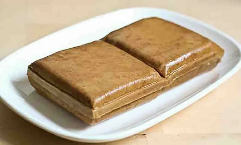 طرز تهیه قرهقروت (قارا) سنتی؛ چاشنی ترش و خوشمزه خانگی