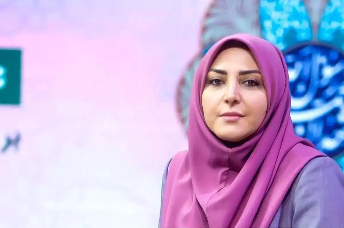 پاسخ المیرا شریفیمقدم به پیامکی که به او میگوید: با حقوق ۲۰۰ میلیونی، از مردم نیستی! /ویدیو