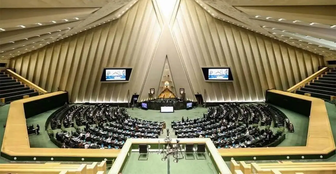 بررسی طرح جدید مجلس؛ «مقابله با نفوذ بیگانگان» یا کنترل احزاب و مطبوعات