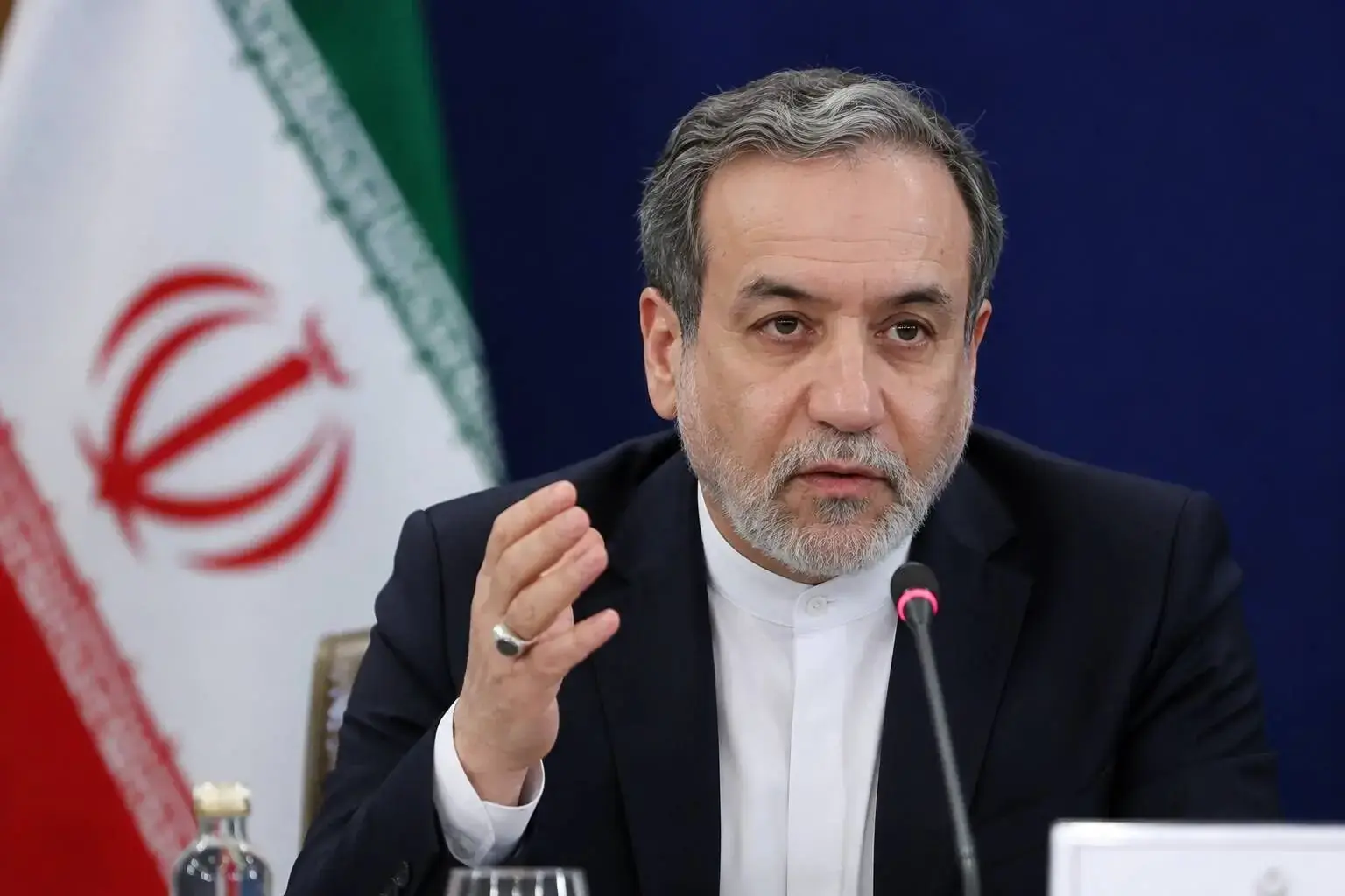 عراقچی: پزشکیان حامی اصلی مسیر مذاکرات بود؛ اصرار رئیسجمهور بر حضور قالیباف