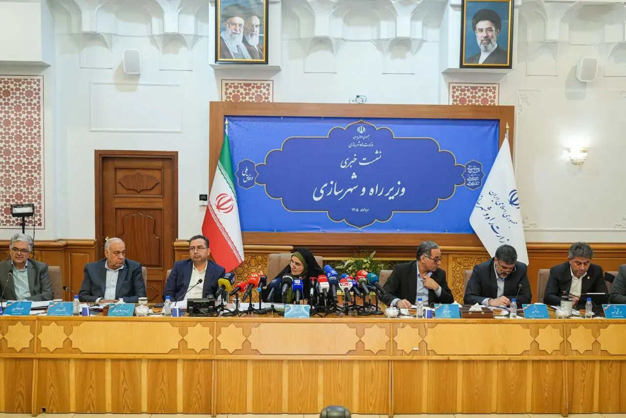 جزئیات پدافند لجستیکی و پایداری کریدورها در جنگ/ ثبت رکوردهای تخلیه بار در بنادر جنوبی