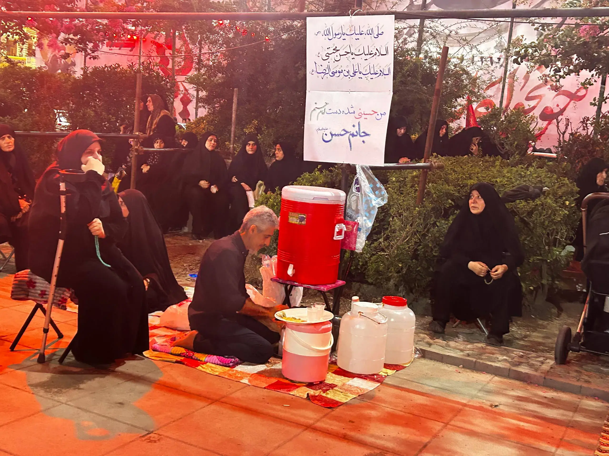 وقتی ایثار، نیازی به ثروت ندارد/ روایت ۱۷۰ شبه از خانوادهای که با آبِ سرد، گرمای وطن را زنده نگه داشتند+فیلم