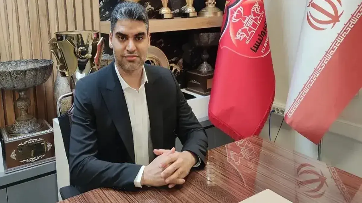 حدادی: باشگاه پرسپولیس هیچ پرونده حقوقی ندارد / حاضریم قرارداد بازیکنان را شفافسازی کنیم