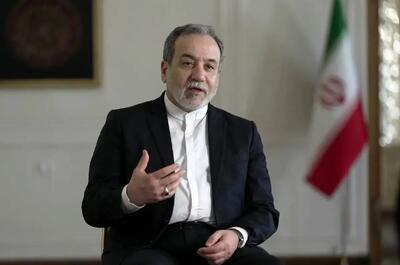 عراقچی: جمهوری اسلامی ایران باید در همه مجامع بین المللی حاضر باشد/مصمم هستیم مدارس ایرانی خارج از کشور گسترش پیدا کنند + فیلم