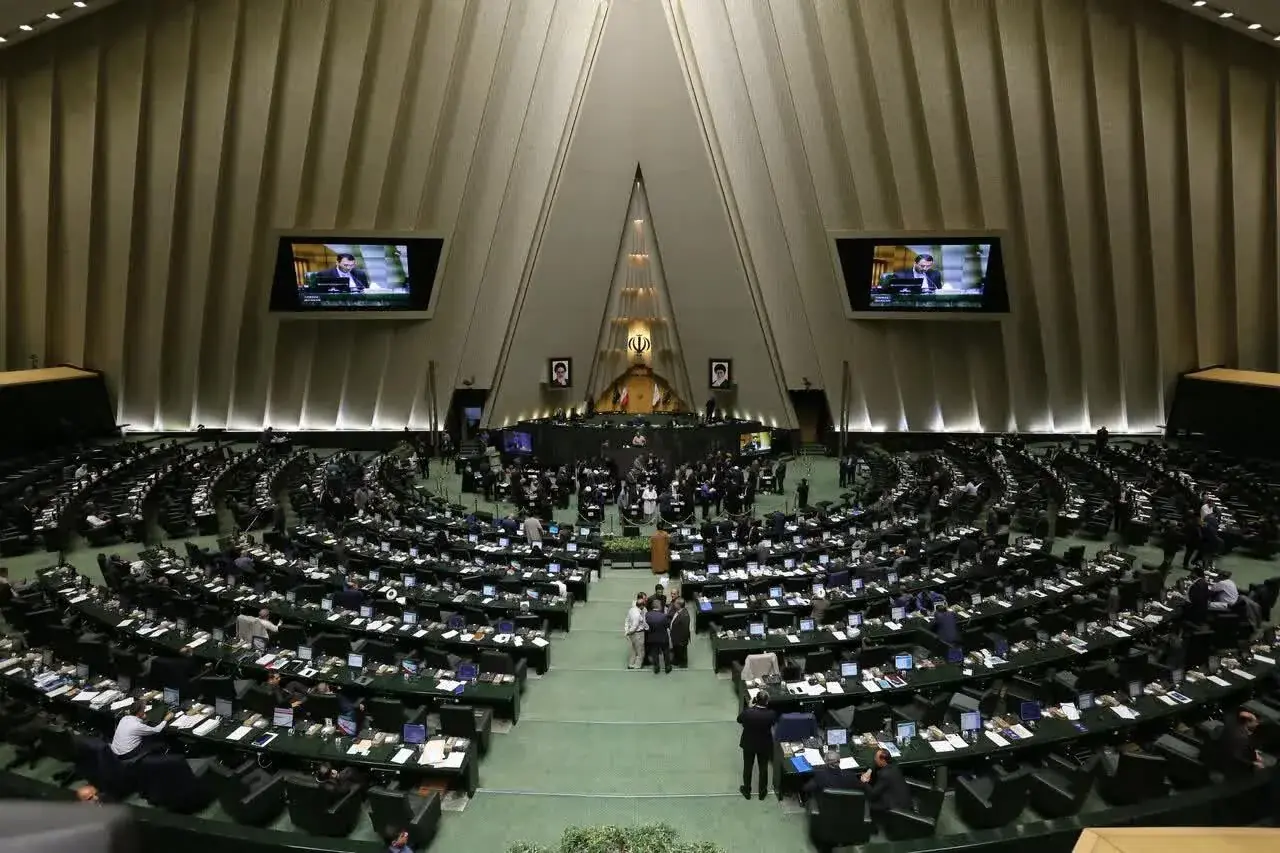 گام مجلس برای مهار گرانی