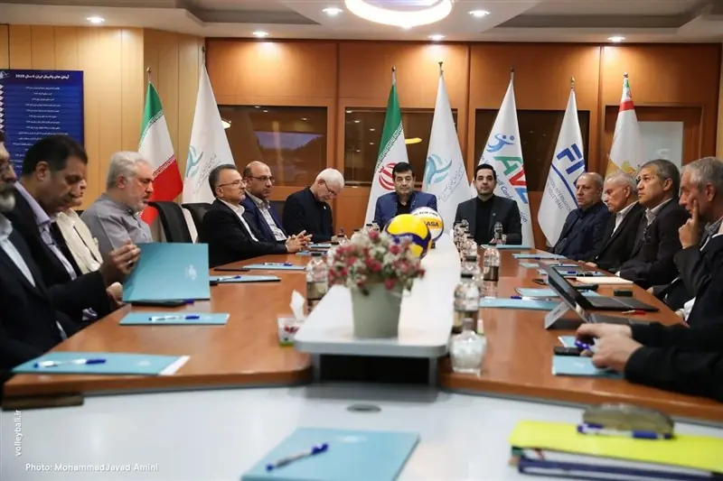 برگزاری نشست تخصصی والیبال با حضور وزیر ورزش - تسنیم