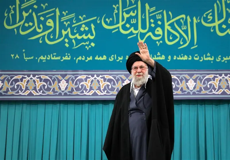 گزارش تسنیم از مراسم بزرگداشت چهلم امام شهید در مصلی تهران - تسنیم