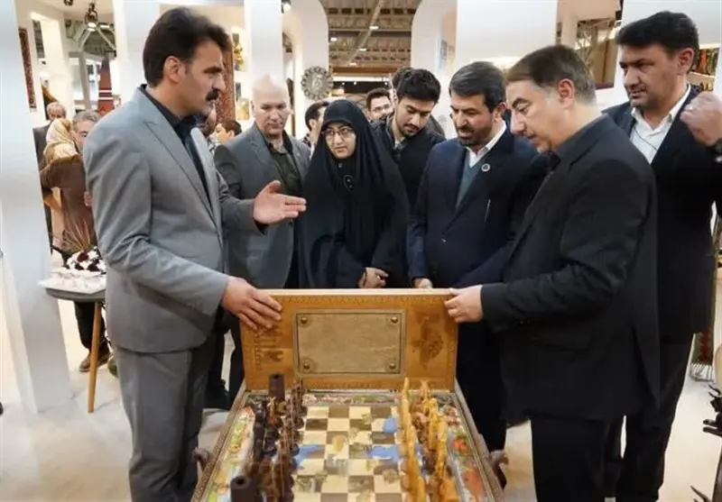 از ویترین هنر تا موتور اشتغال / از نمایشگاه صنایعدستی همدان چه خبر؟ - تسنیم