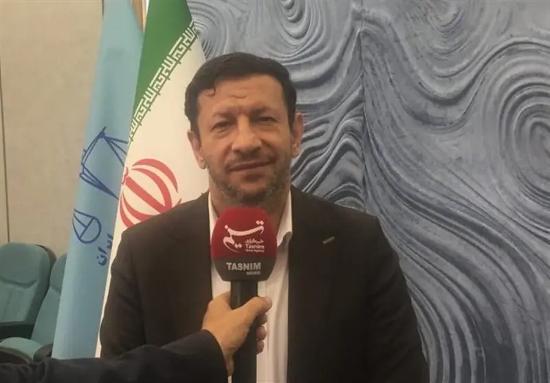 اسناد مالکیت به نمایندگان اقلیتهای دینی استان بوشهر تحویل شد - تسنیم