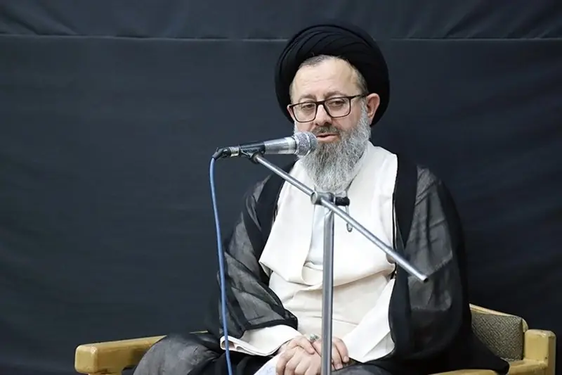 هشدار آیتالله فقیهی درباره غیبت و تهمت/سالها عبادت به باد میرود! - تسنیم