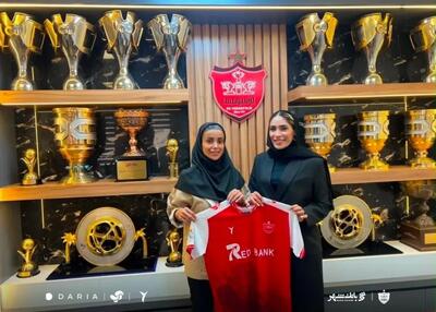 ورودی رسمی زنان پرسپولیس به نقل و انتقالات
