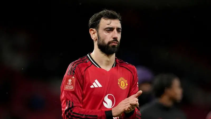 حفظ کاپیتان یونایتد با چنگ و دندان