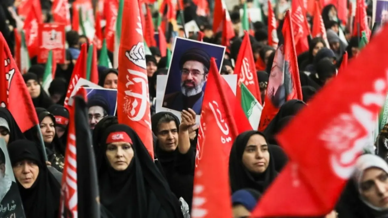  آیین بزرگداشت چهلم «آقای شهید ایران»؛ اهتزار پرچم خونخواهی در مصلای تهران