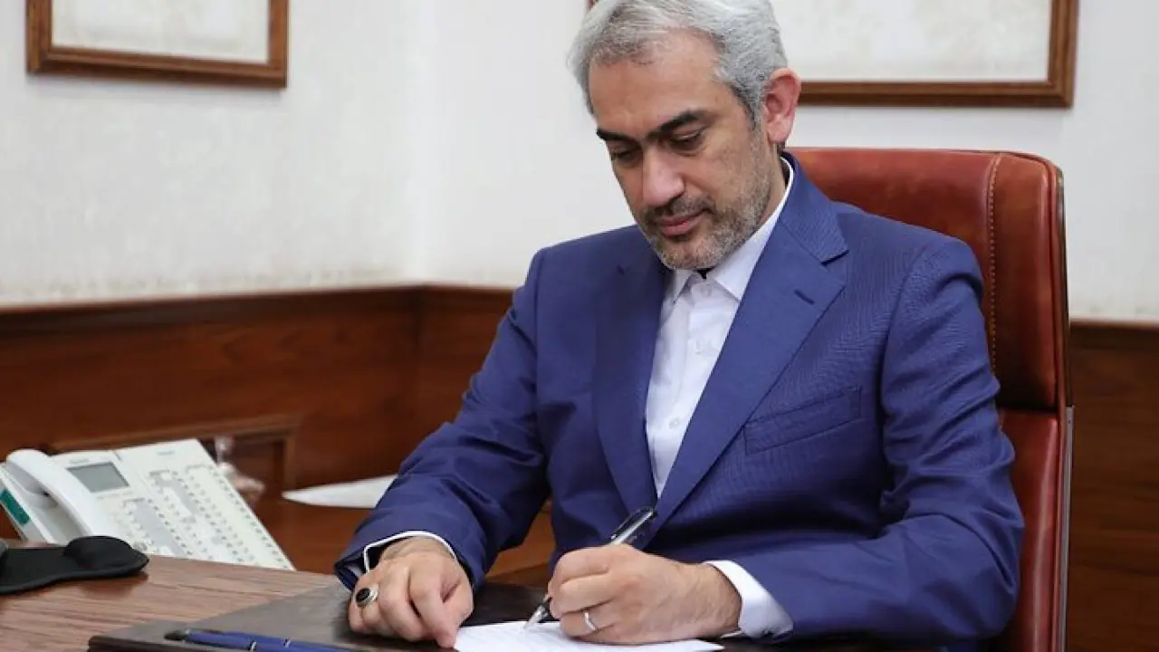  وزیر اقتصاد: ملت ایران در میدان جنگ اقتصادی تسلیم فشار و تهدید نخواهد شد
