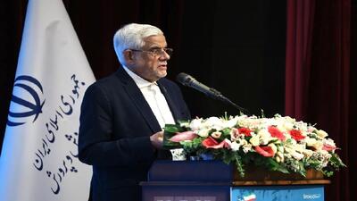  عارف: ایران باید در جمع ۱۰ کشور برتر هوش مصنوعی قرار گیرد