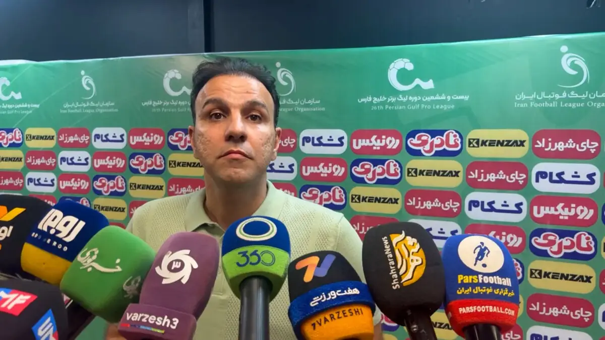 خلیلی: در فضای مجازی علیه من هزینه میکنند؛ بازی با تراکتور نباید تماشاگر داشته باشد!