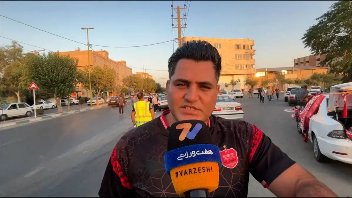 هوادار پرسپولیس: آقای خلیلی، آرامش تیم را برهم نزن!