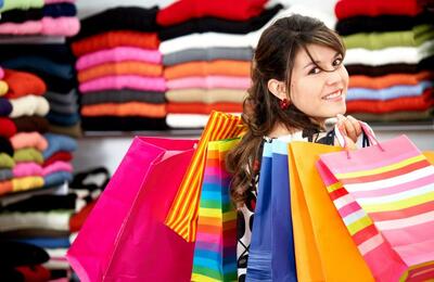 چرا بعضی خریدهای تازه ما را به خریدهای بیپایان میکشانند؟ | آخرین خبر