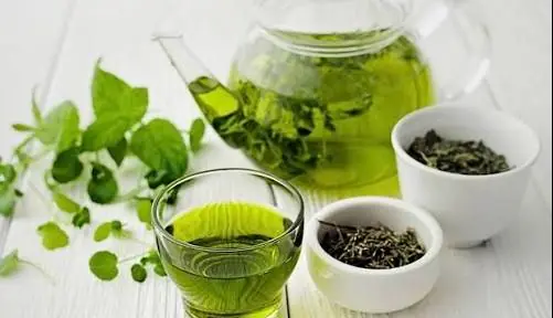 چای سبز التهاب بدن را کاهش میدهد؟ | آخرین خبر