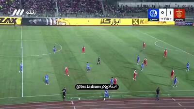 لوگوی سرخها از پیراهن بازیکن ازبک پرسپولیس حذف شد!