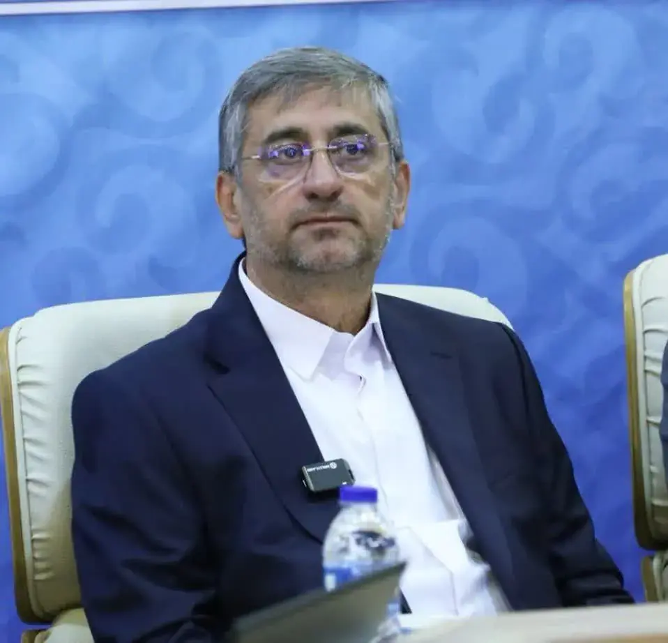  استاندار لرستان: تولیدکنندگان در جنگ اقتصادی نقش ماندگاری در مقابله با دشمنان ایفا کرده‌اند