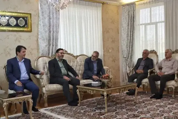 شهردار همدان: امنیت و آرامش امروز جامعه مرهون ایثار شهدا است