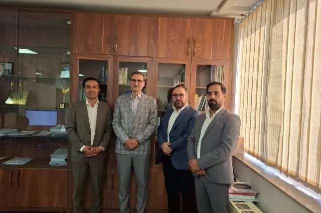 تبدیل مطالبات دولتی به دارایی مولد؛ سرمایهگذاری ۵ همتی شفادارو، ارزش بازار پخش رازی را از ۱.۲ به ۲.۸ همت رساند