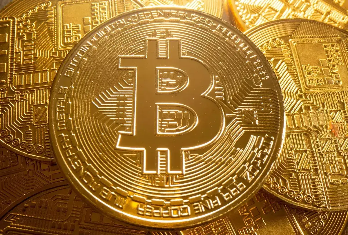 قیمت بیت کوین و ارزهای دیجیتال امروز چهارشنبه ۲۸ مرداد ۱۴۰۵ + جدول