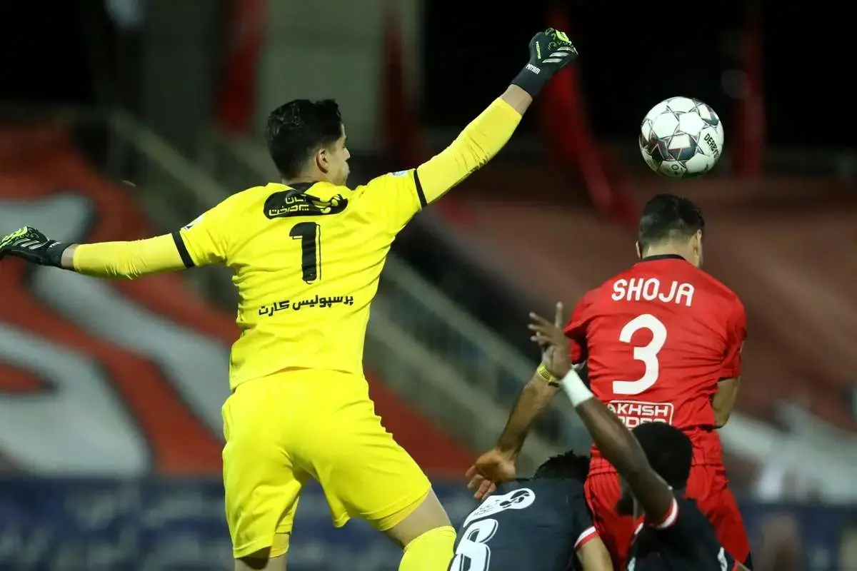 بازی بزرگ تراکتور - پرسپولیس بدون تماشاگر شد