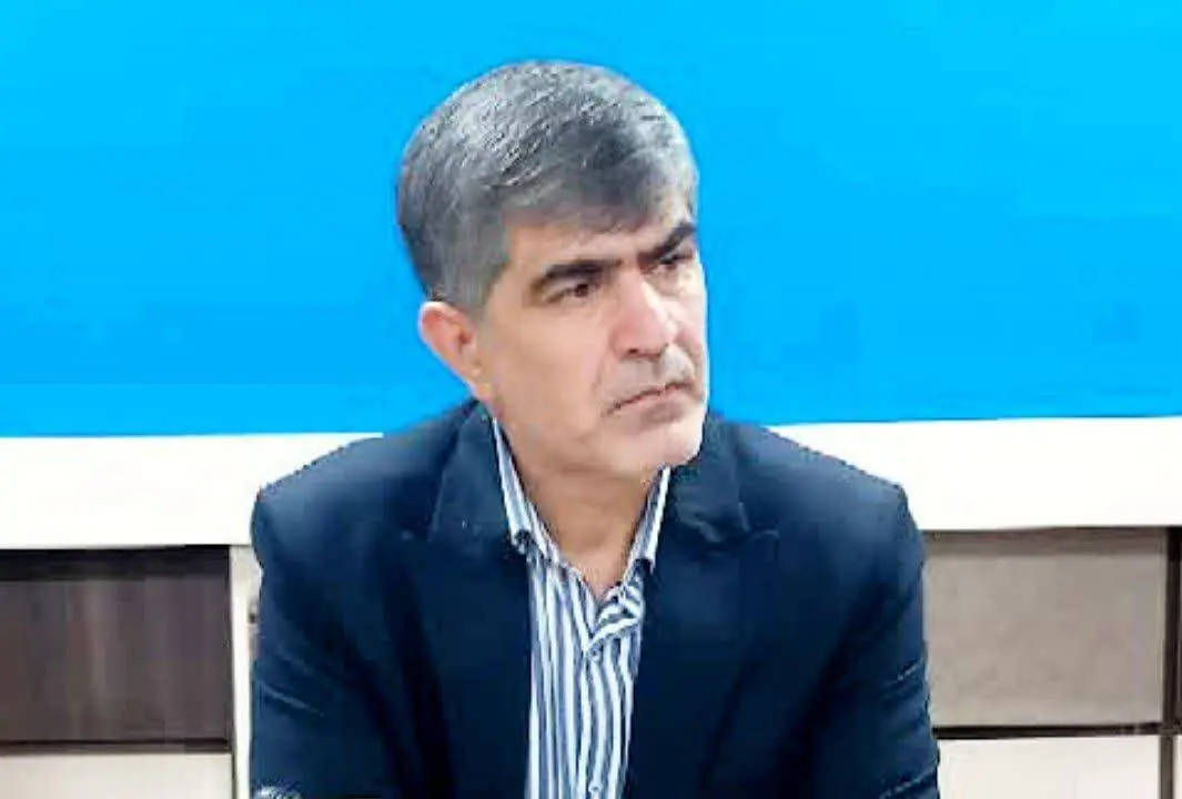 هیچ دانشآموزی نباید به دلیل مشکلات مالی از تحصیل بازبماند
