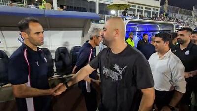 خوش و بش مازیار زارع سرمربی ملوان با نیمکت ذوب آهن