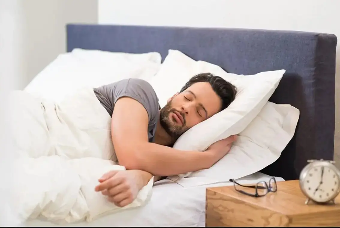 اگر بیشتر از این ساعت میخوابید، شما در معرض ابتلا به آلزایمر هستید
