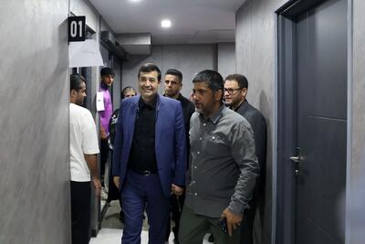 حضور وزیر ورزش و جوانان در فدراسیون کشتی