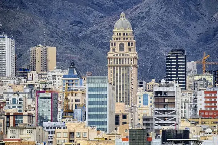لوکسبازی در شمال تهران وسط جنگ / خانه متری 2.5 میلیارد تومان!