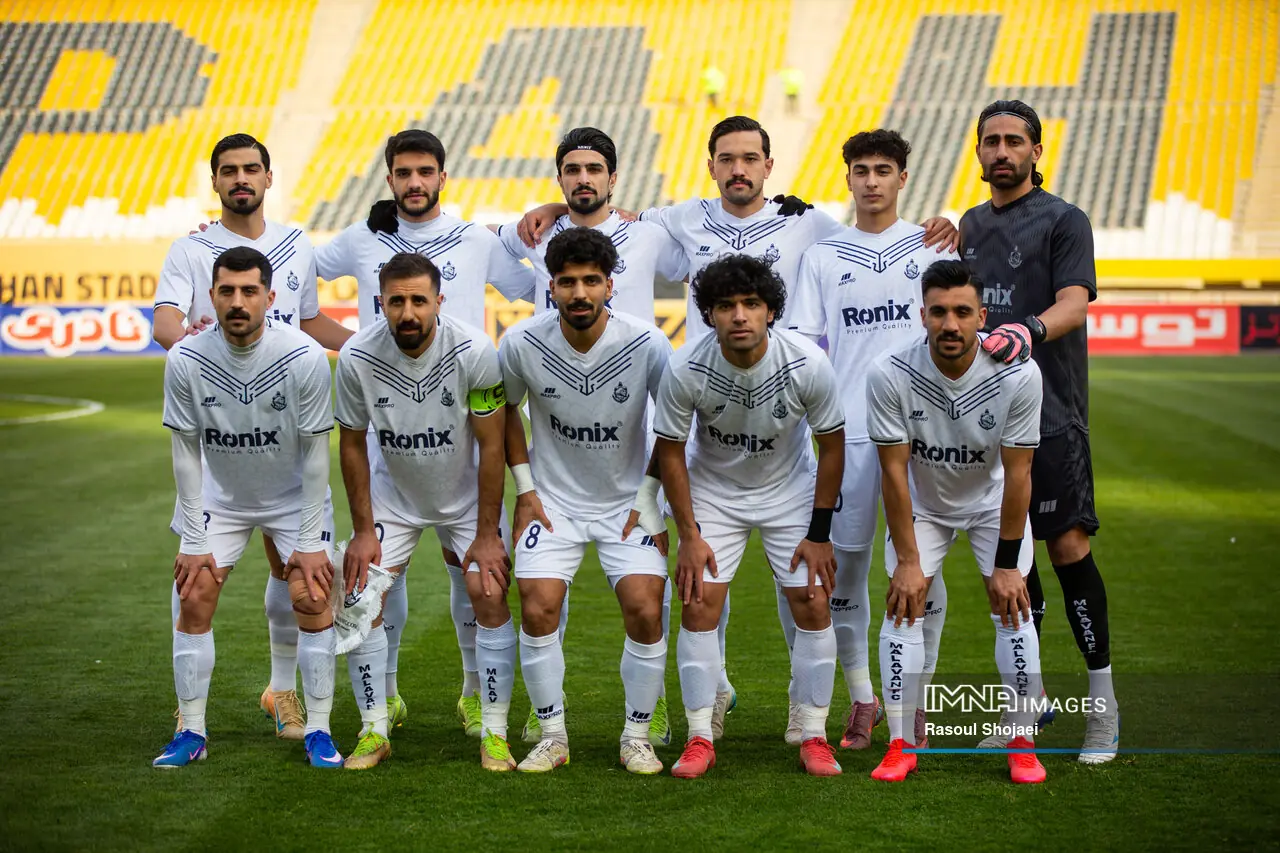 رونمایی ترکیب ملوان برابر ذوب آهن