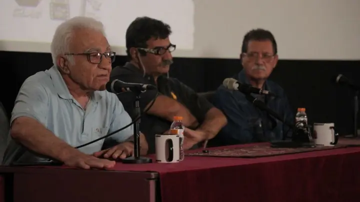 هیچوقت فکر نمیکنم که تمام واقعیت در دستان من است