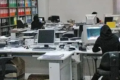 پایان بلاتکلیفی نیروهای شرکتی | پزشکیان قول تعیین تکلیف داد