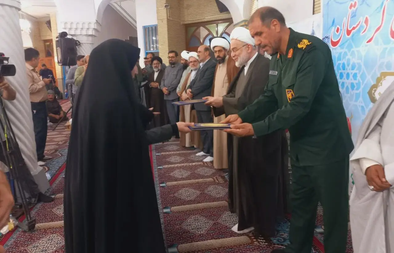 فرمانده سپاه بیت المقدس کردستان: مساجد، پایگاه وحدت و سنگر مبارزه با صهیونیسم است