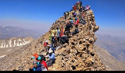 صعود به قله علمکوه از مسیر «گرده آلمانها» ممنوع شد