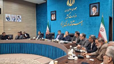 استاندار یزد: فراوانی کالاهای اساسی، موفقیت بزرگ دولت در جنگ بود