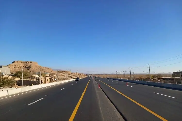 اجرای بیش از ۲ هزار کیلومتر خطکشی در جادههای خوزستان