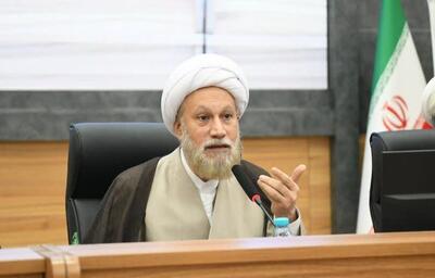 امام جمعه شیراز: از ساخت گلخانه تا صادرات، زنجیره تولید باید کامل شود