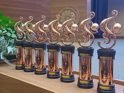 تجلیل از پیشگامان اقتصاد؛ معرفی ۳۶ واحد صنعتی، معدنی و صادرکننده برگزیده استان سمنان