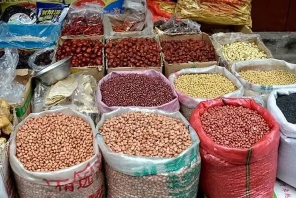 بازار حبوبات وارد فاز ارزانی شد؛ لوبیاچیتی رکورد کاهش زد