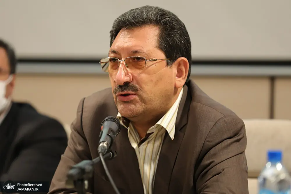 اتابک، وزیر صمت: رئیسجمهور در روزهای جنگ شخصا مدیریت کشور را به عهده داشت/ مدیون تمام تولیدکنندگانی هستیم که در جنگ پای کار ماندند/ رئیسجمهور با حضور موثر در بحرانها، بسیاری گرههای کار را باز میکنند