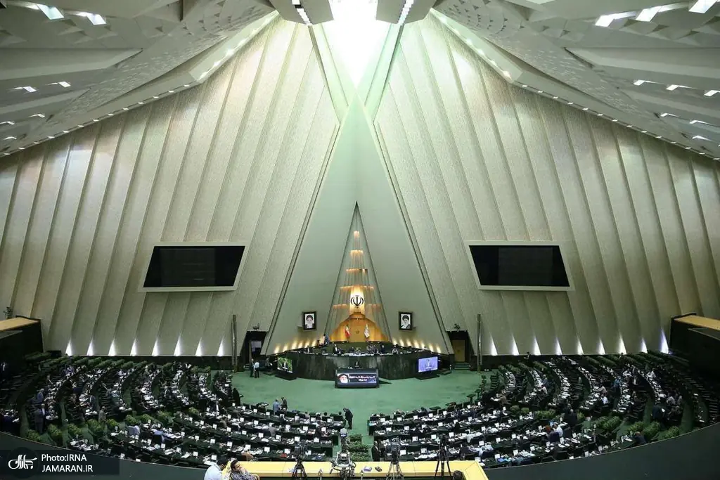 نمایندگان مجلس درباره گرانی و تصمیمات اقتصادی دولت هشدار دادند